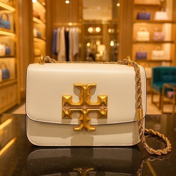 Tory Burch New Cream Eleanor Small Bag This bag is... | Depop Tory Burch New Cream Eleanor Small Shoulder Bag/Crossbody Bag